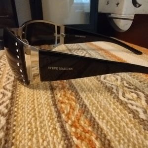 Steve Madden sunglasses
